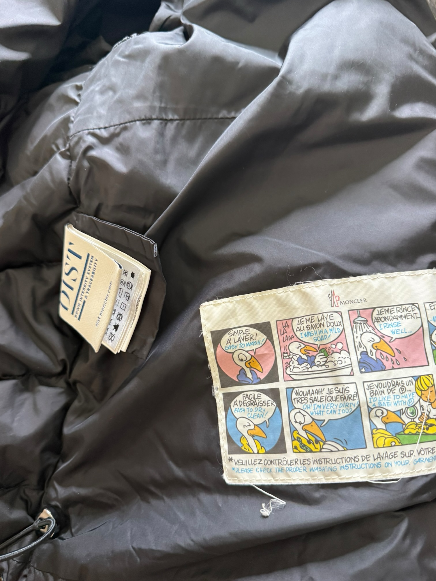 Moncler-Daunenjacke