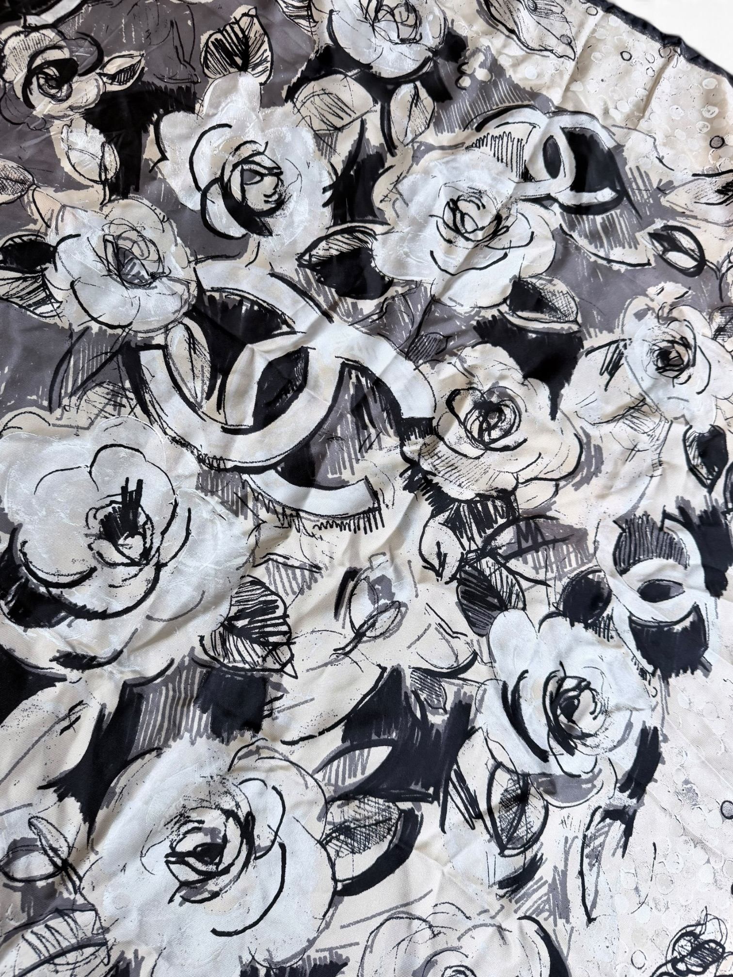 Chanel-Schal | LOOP-Marktplatz